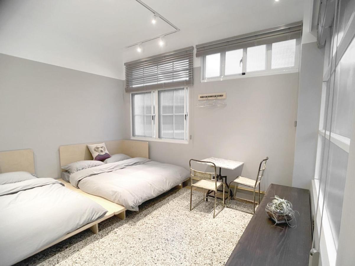 Spring Guest House Tainan Extérieur photo