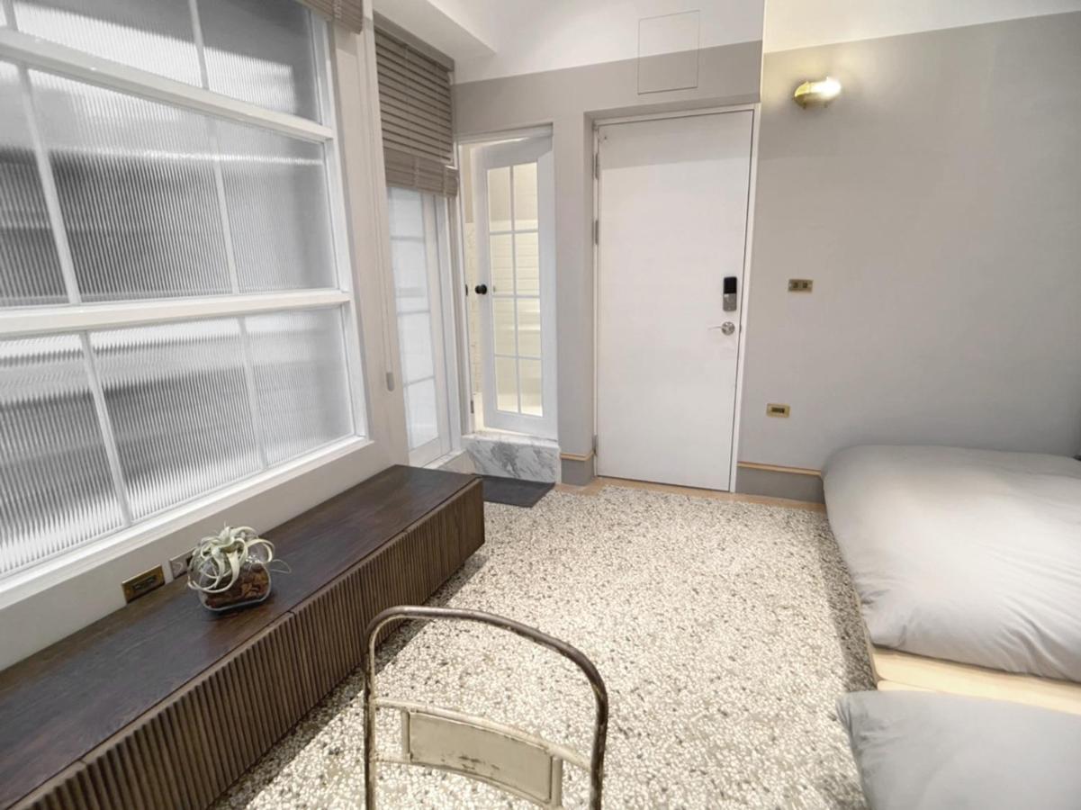 Spring Guest House Tainan Extérieur photo
