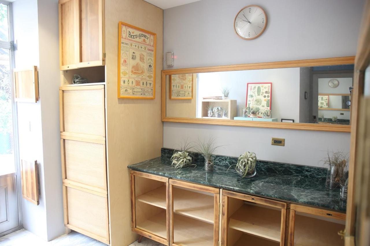 Spring Guest House Tainan Extérieur photo