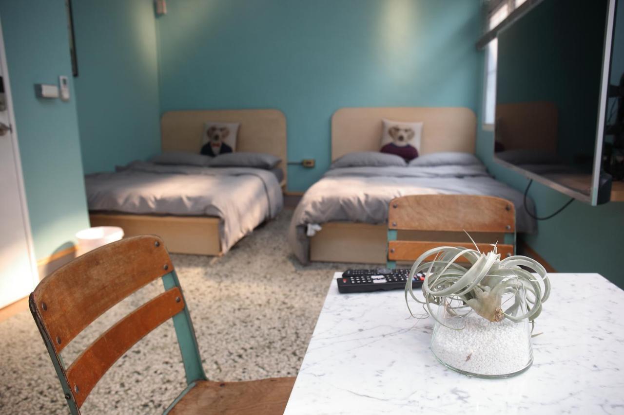 Spring Guest House Tainan Extérieur photo